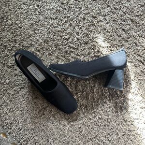 Vintage Crazy Horse by Liz Claiborne Black Block Heel Women's Shoes
